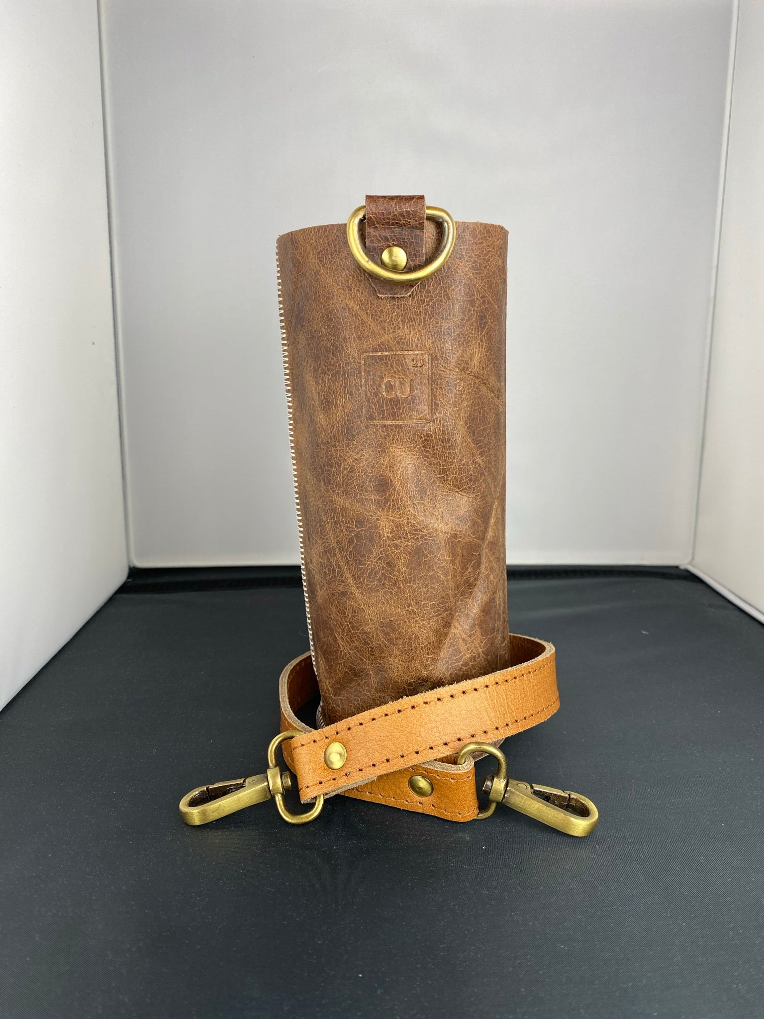 PREMIUM CU29™ Eleanor Copper Water Bottle with Leather Holdall - The CU29™ Copper Company